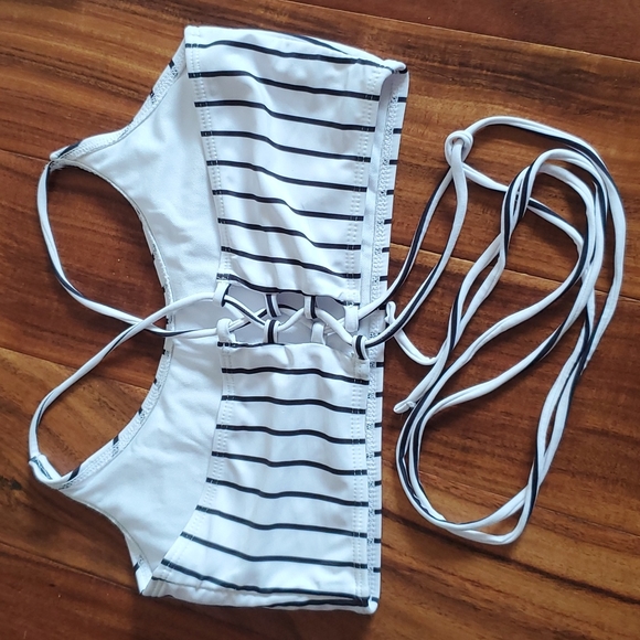 Striped bikini top size M - Picture 4 of 6